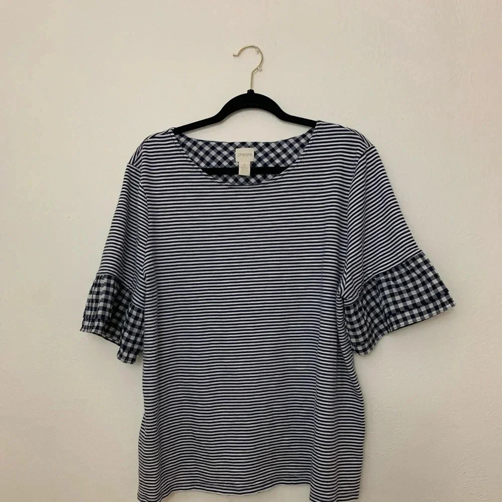 Chico’s mix prints top